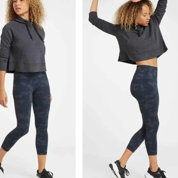 New SPANX Cropped Length Leggings - Picture 1 of 10